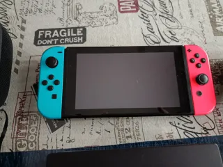 Nintendo Switch Azul y Rojo