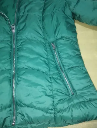 Chaqueta acolchada verde Bershka Talla M