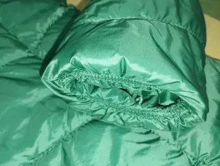 Chaqueta acolchada verde Bershka Talla M