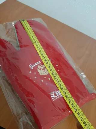 Guanto da forno rosso e grigio