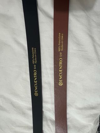 Cinturones con hebilla dorada (largo= 109 cm)