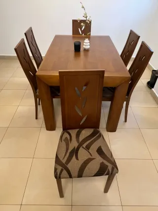 Mesa comedor extensible y 6 sillas