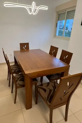 Mesa comedor extensible y 6 sillas