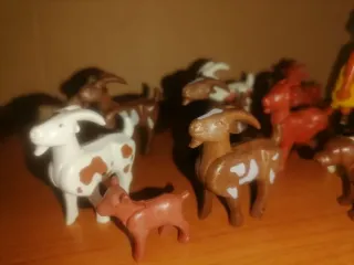 Playmobil-Pastor con cabras ideal para el belén.