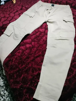 Pantalón cargo FSBN beige talla M