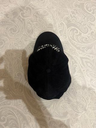 Gorra Zara Negra Outside of Society