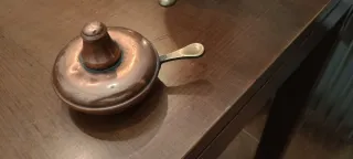 Antico alambicco in rame