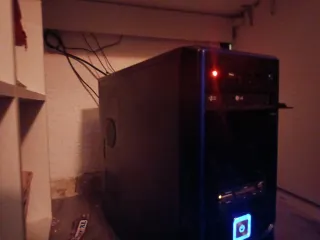 PC Torre Negra y Azul