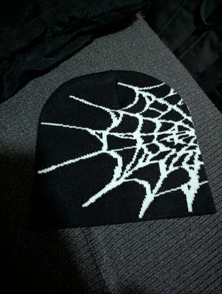 Gorra Invierno Y2K Telaraña Negra Blanca