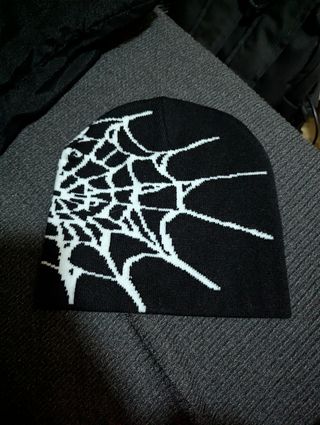 Gorra Invierno Y2K Telaraña Negra Blanca