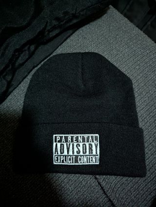 Gorra Invierno Y2K Negra