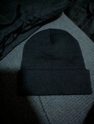 Gorra Invierno Y2K Negra