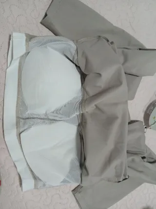 Top manga larga beige