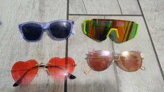 Occhiali da sole per bambini - 4 paia