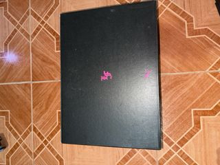 Zapatillas Puma Negras y Rosas Sin Usar