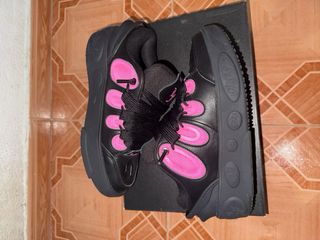 Zapatillas Puma Negras y Rosas Sin Usar