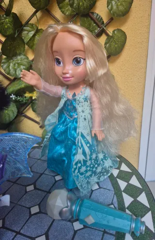 Muñecas Disney y Vampirina