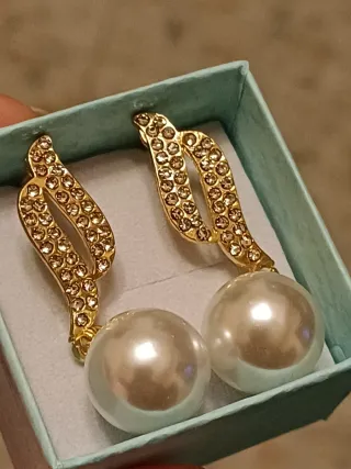 Orecchini perle e zirconi dorati