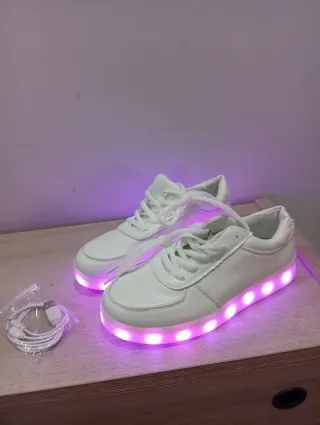 Zapatillas LED Talla 37 Blancas Rosas