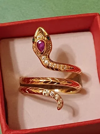 Anello Serpente color Oro con Pietre Rosse e Verdi