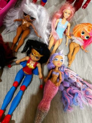 Lote Muñecas Barbie y Accesorios