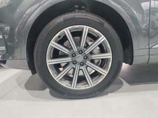 Audi Q7 3.0 TDI 272CV quattro tiptronic