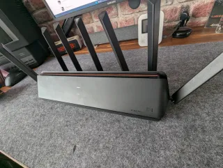 Router Xiaomi AX3600 con sistema OpenWrt