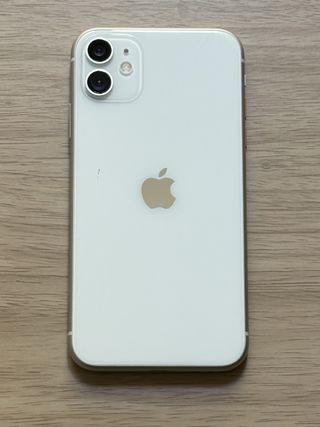 iPhone 11 Argento 128GB PERFETTO STATO batteria NUOVA