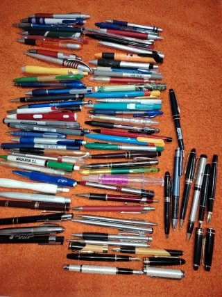 Colección bolígrafos y plumas