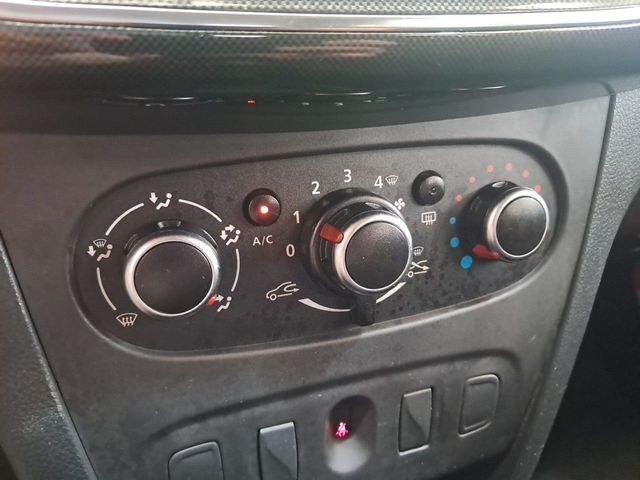 Dacia Sandero Laureate 1.0 54kW (73CV)