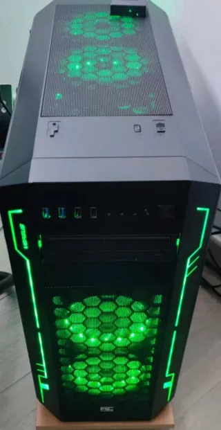 PC Gaming i7-7700k GTX 1080 16GB RAM