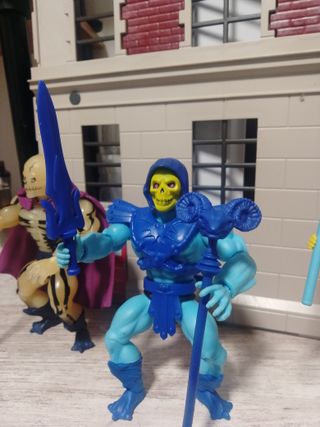 Motu Origins Skeletor scare glow evilyn Figuras