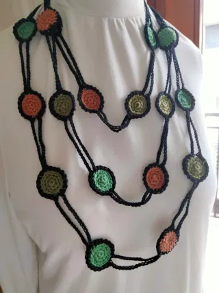 Collana uncinetto fatta a mano