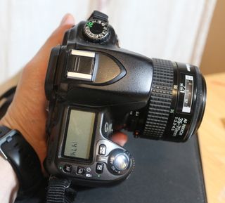 Cámara Nikon D80 Negra con Tele corto, de regalo