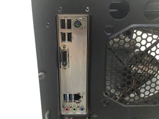 pc cm storm intel core i5-6600k, 8gb ram, 50gb hdd, 128gb ssd, grafica compartida