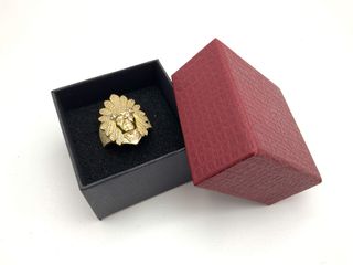 sello oro 18k con circonita