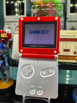 Game Boy Advance SP Roja y Plateada edición Mario
