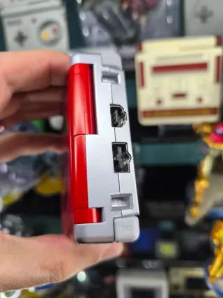 Game Boy Advance SP Roja y Plateada edición Mario