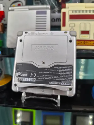 Game Boy Advance SP Roja y Plateada edición Mario