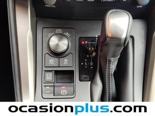 Lexus NX 300h Premium 2WD 145 kW (197 CV)