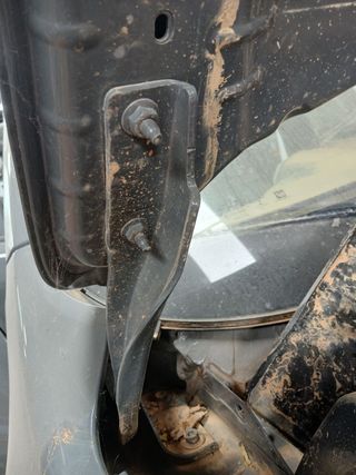 BISAGRA CAPO DERECHA JEEP RENEGADE (BU)