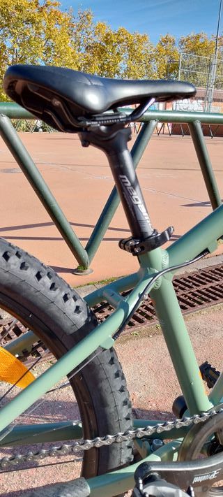 Bicicleta CUBE Acid 240