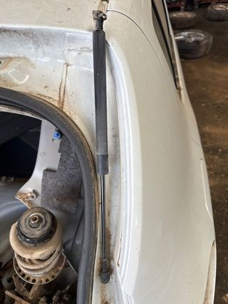 AMORTIGUADORES MALETERO / PORTON DACIA SANDERO II