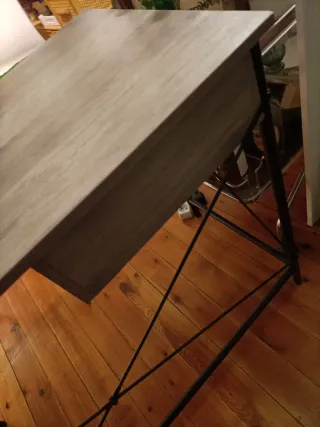 Escritorio Metal Negro y Madera bonito/ funcional