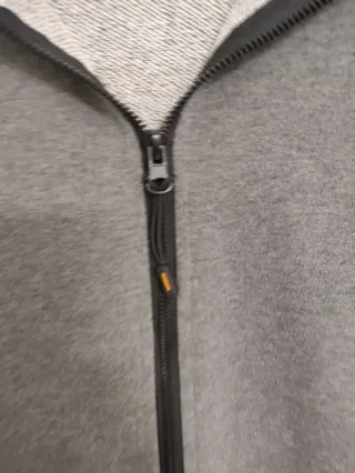 Chaqueta Macson gris con cremallera