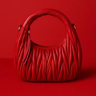 Bolso rojo de piel