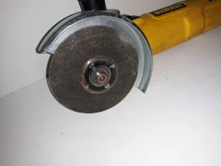 Amoladora Dewalt DWE4056