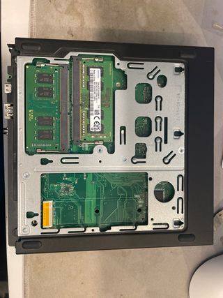 Mini PC Lenovo M60e Negro