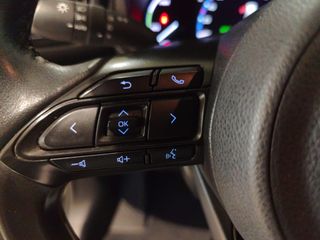 TOYOTA YARIS CROSS 1.5 VVT-I HYBRID ADVENTURE 116 5P