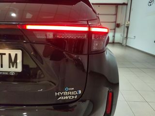 TOYOTA YARIS CROSS 1.5 VVT-I HYBRID ADVENTURE 116 5P